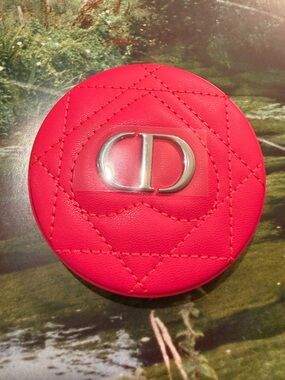 DIOR Beauty Hot Pink Quilted CD Logo Round Mirror Case 💕